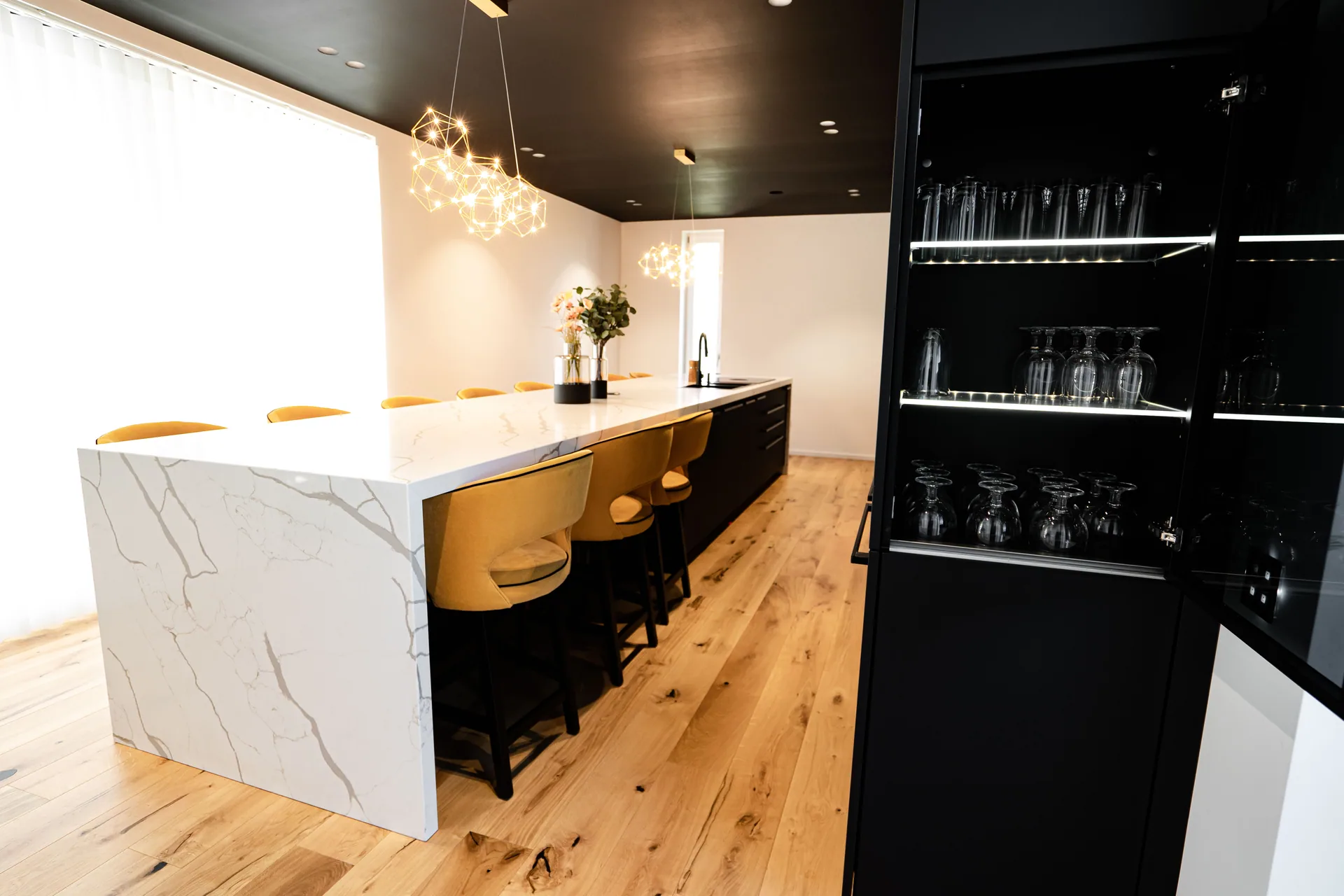 Plus — black, blat quartz — poza 13