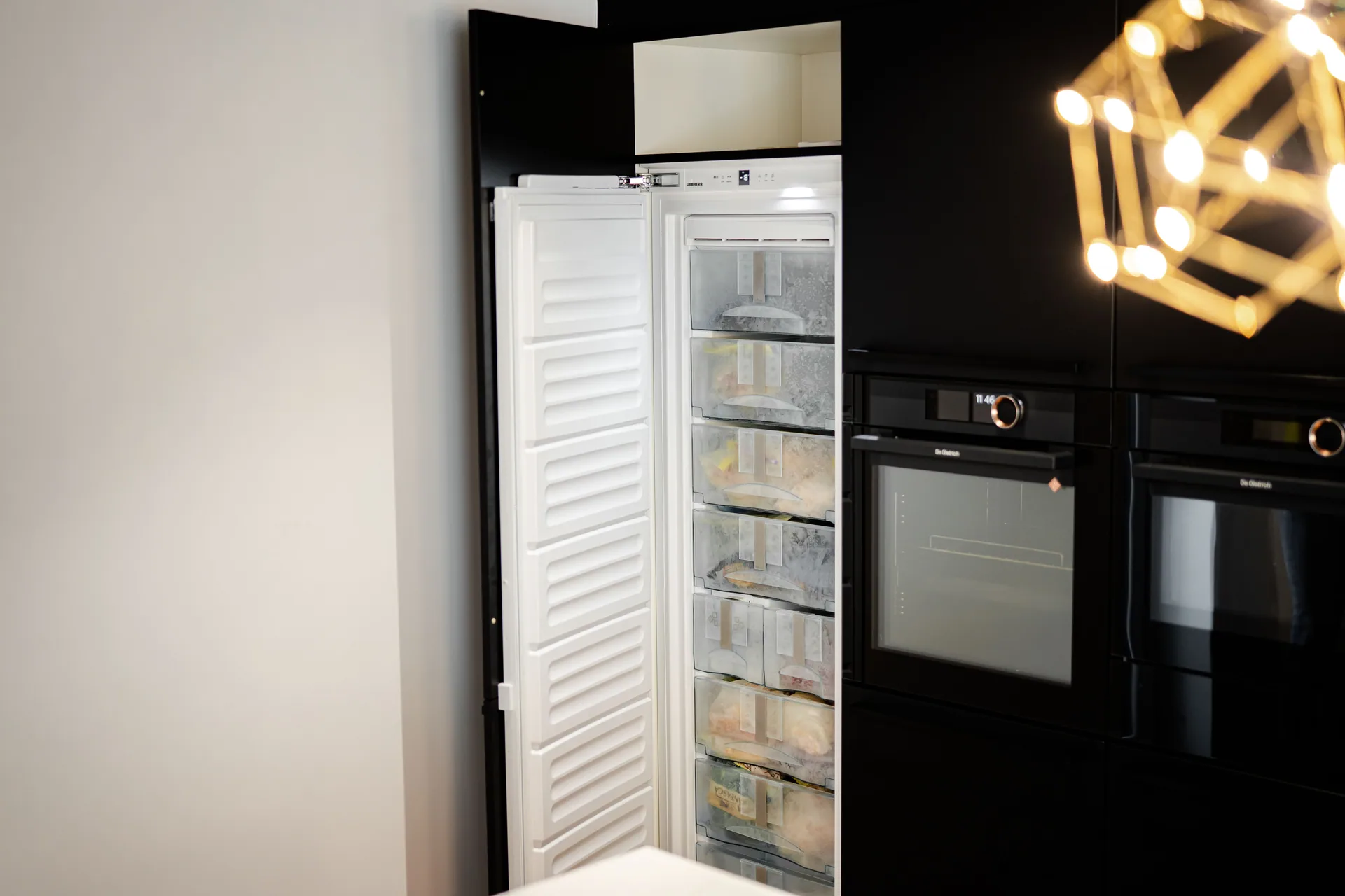 Plus — black, blat quartz — poza 15
