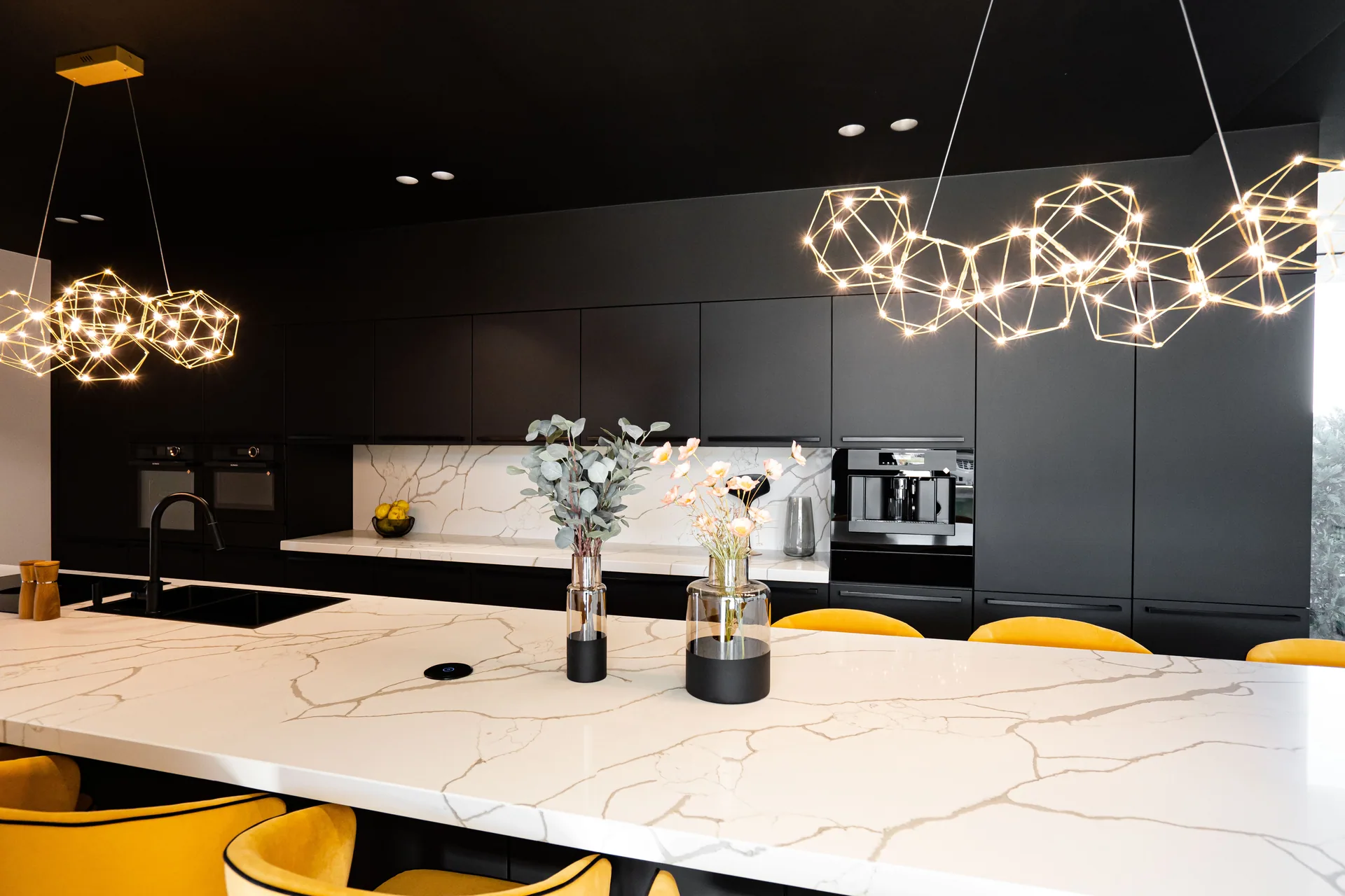 Plus — black, blat quartz — poza 3