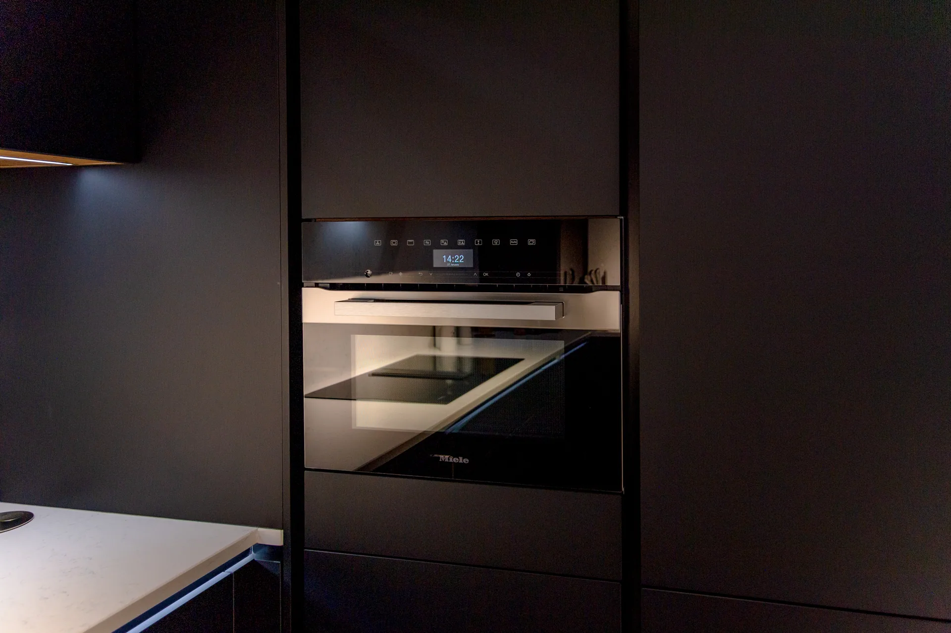 Plus — black, blat quartz — poza 5