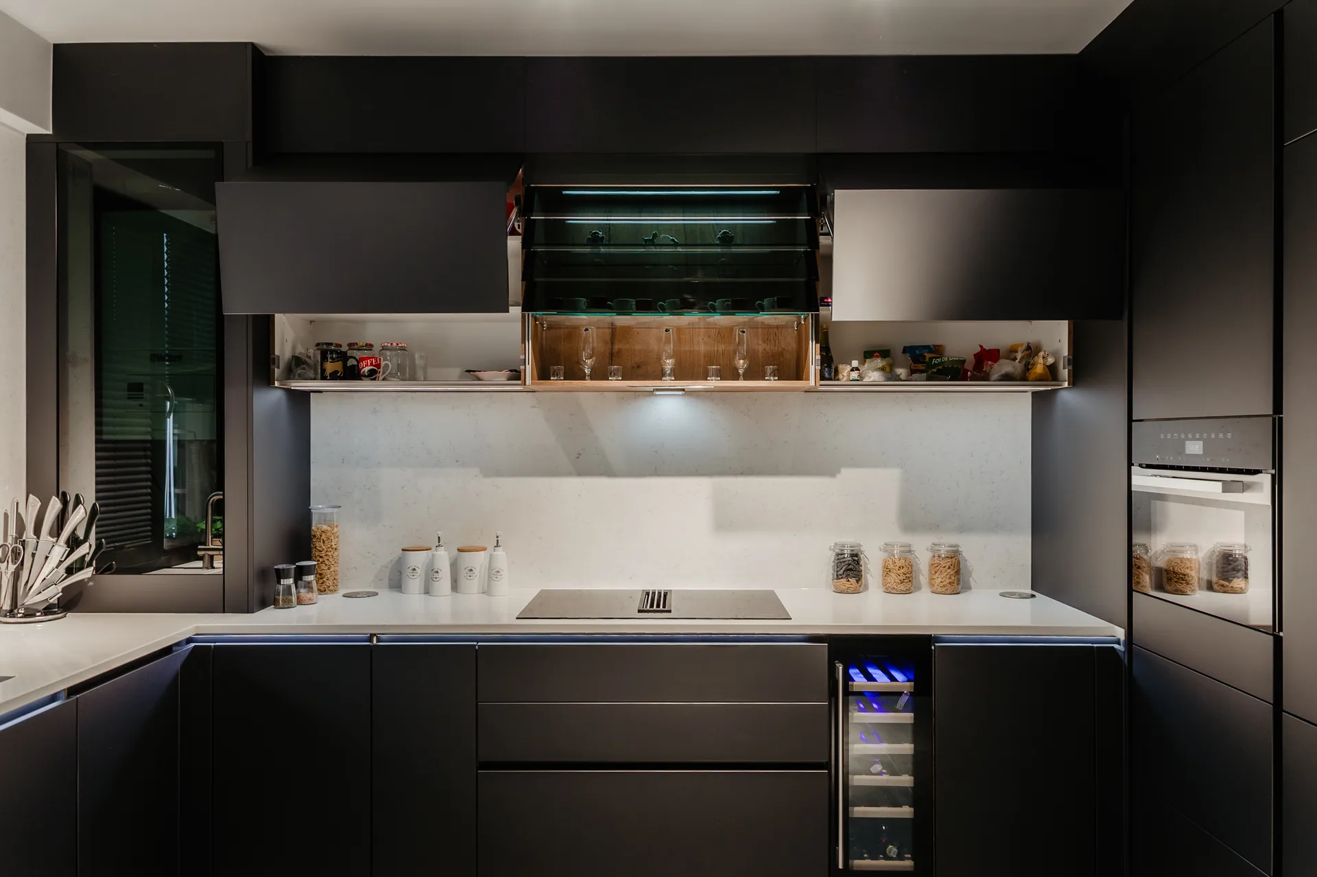 Plus — black, blat quartz — poza 9