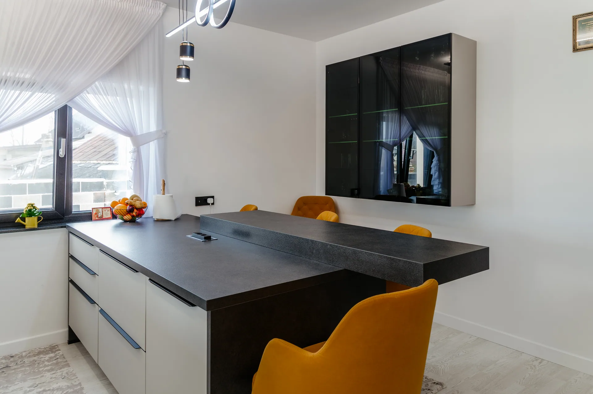 Plus — lava, blat quartz — poza 11